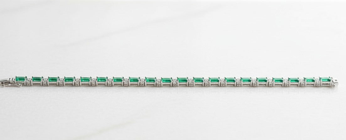 Evergreen Glamour: Lab-Created Emerald & Dazzling Moissanite Tennis Bracelet