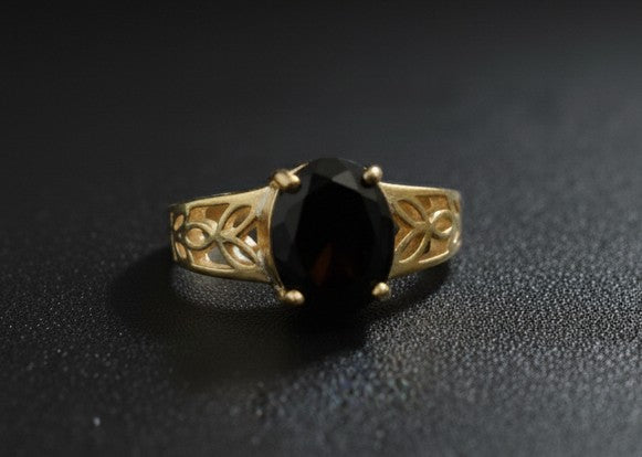 Bold Onyx Look: Natural Black Spinel Solitaire with Filigree Detail Ring
