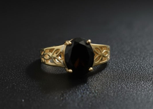 Bold Onyx Look: Natural Black Spinel Solitaire with Filigree Detail Ring