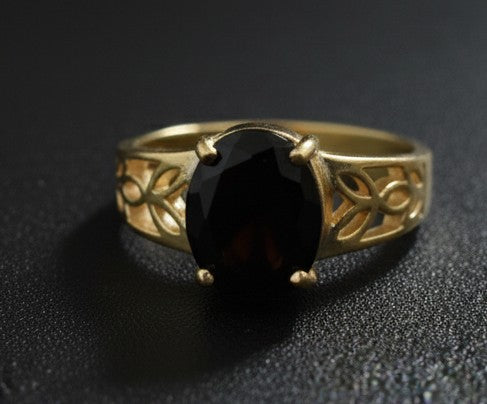 Bold Onyx Look: Natural Black Spinel Solitaire with Filigree Detail Ring