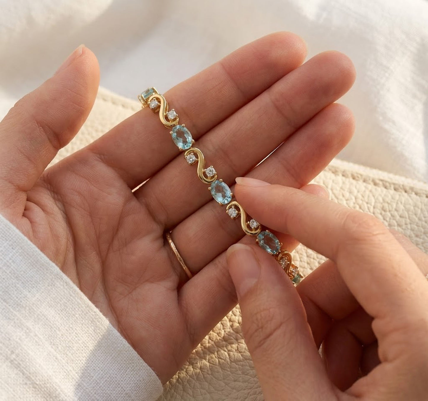 Natural Swiss Blue Topaz & Moissanite Link Bracelet – Oval Gemstone Jewelry for Women