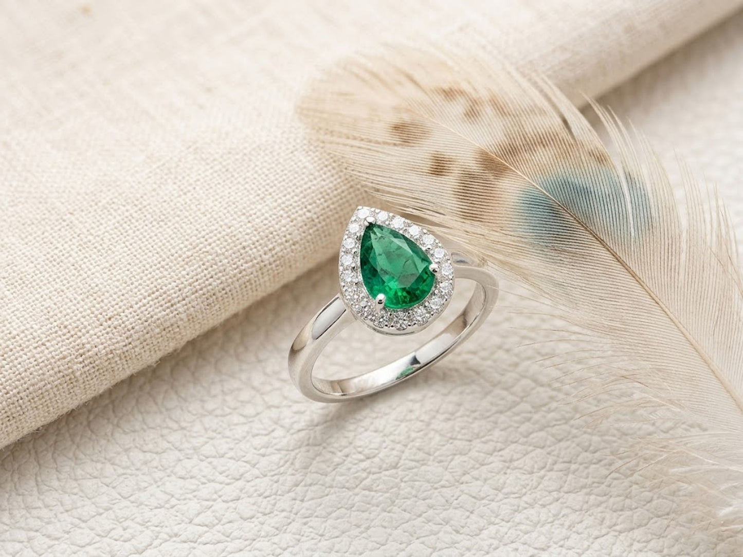 Emerald Halo Engagement Ring – Pear Shaped Vintage Bridal Ring for Women