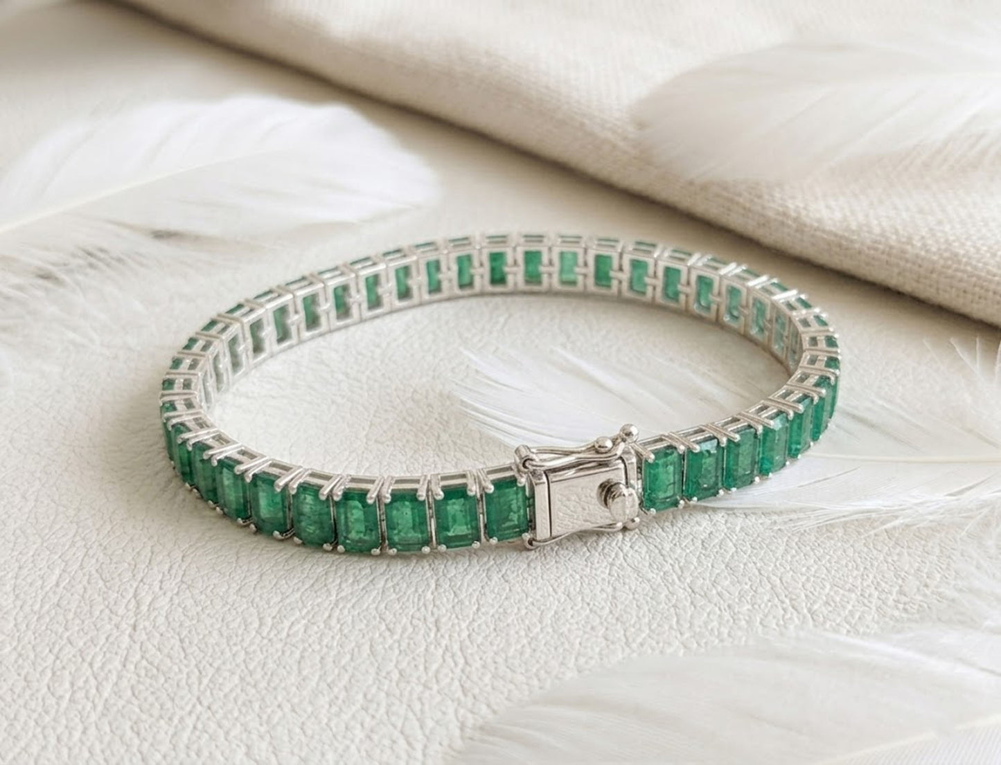 Emerald Tennis Bracelet – Emerald Cut Green Gemstone Bracelet for Women