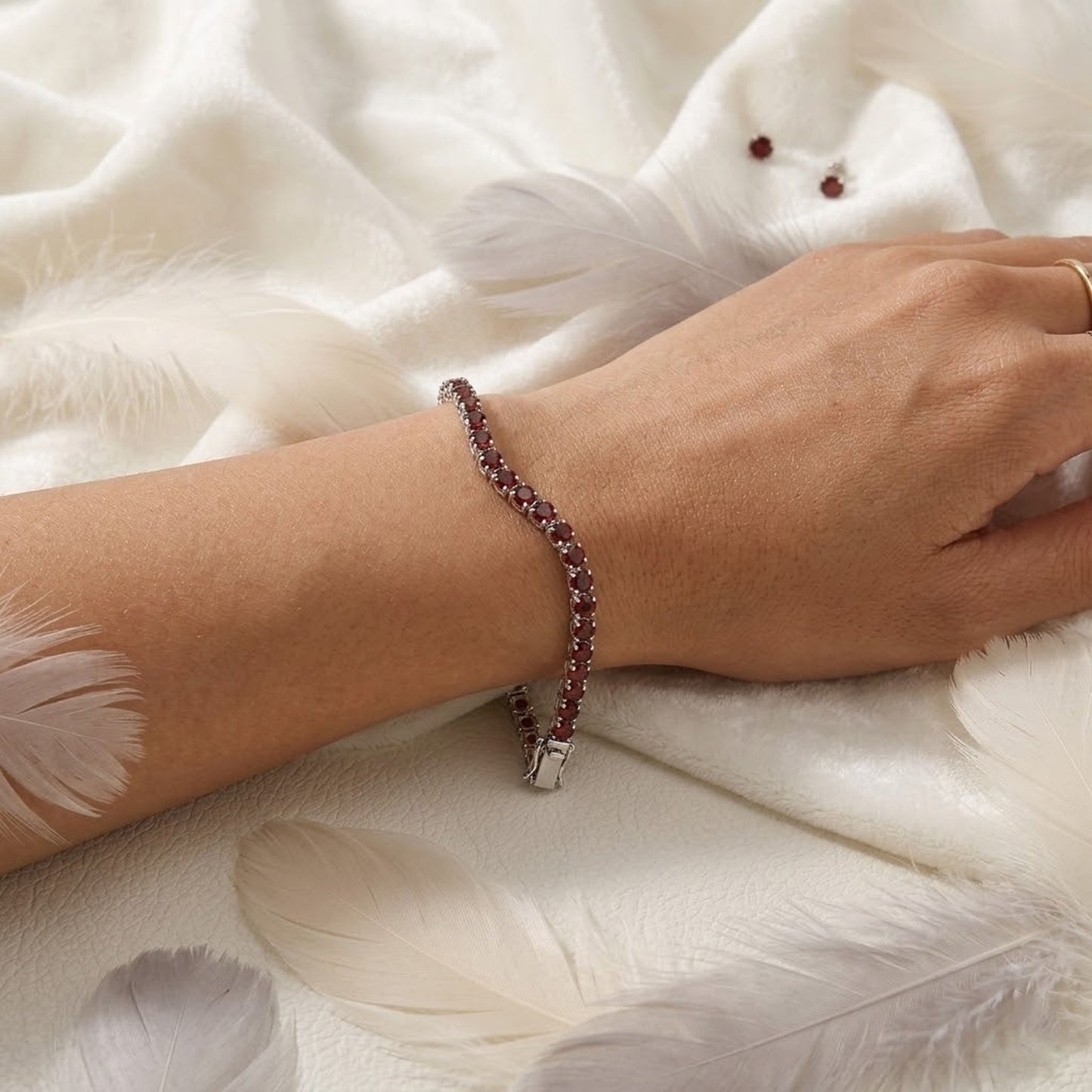 Natural Red Garnet Tennis Bracelet – Handmade Round Cut Gemstone Jewelry for Women